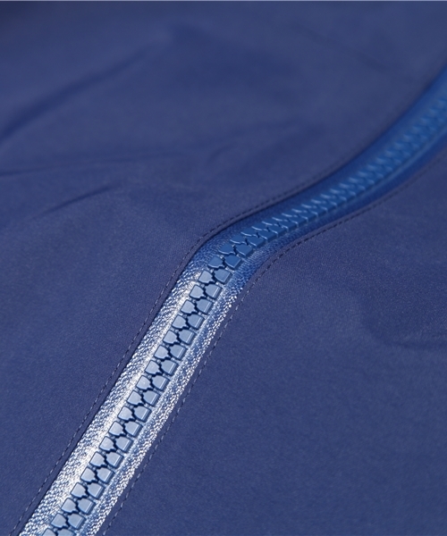 BEAMS（ビームス）の「□ARC'TERYX / ALPHA SV（マウンテンパーカー・メンズ・ブラック/ブルー系その他・X-SMALL/SMALL/MEDIUM/LARGE）」の12枚目の写真