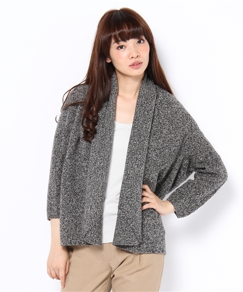 UNITED ARROWS(ユナイテッドアローズ)の「UAB W/CA 7G ノーボタン カーディガン◆(カーディガン/ボレロ・レディース・ライトグレー/ダークグレー/ベージュ・フリー)」の9枚目の写真