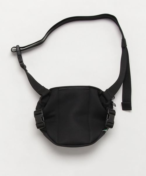 MEI（メイ）の「MEI/エムイーアイ　ＴＲＩＰＰＥＲ ＥＸＴＲＡ ＰＯＣＫＥＴ（ショルダーバッグ・レディース・ブラック/グレー・FREE）」の5枚目の写真