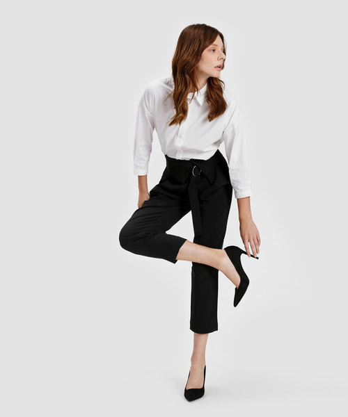 CHARLES & KEITH(チャールズ & キース)の「アシンメトリートップラインスティレット / ASYMMETRICAL TOPLINE STILETTOS(パンプス・レディース・ブラック/レッド/アイボリー・22cm/22.5cm/23cm/23.5cm/24.5cm/25cm/25.5cm/26.5cm)」の8枚目の写真