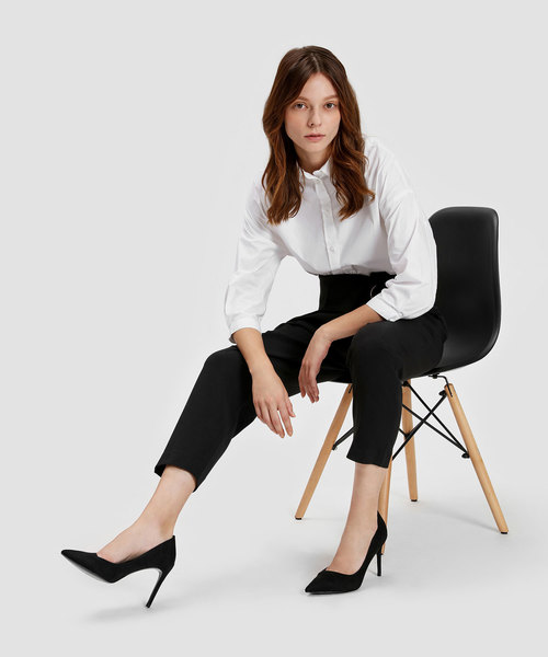 CHARLES & KEITH(チャールズ & キース)の「アシンメトリートップラインスティレット / ASYMMETRICAL TOPLINE STILETTOS(パンプス・レディース・ブラック/レッド/アイボリー・22cm/22.5cm/23cm/23.5cm/24.5cm/25cm/25.5cm/26.5cm)」の9枚目の写真