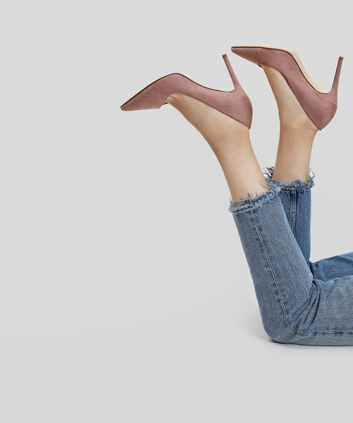 CHARLES & KEITH(チャールズ & キース)の「アシンメトリートップラインスティレット / ASYMMETRICAL TOPLINE STILETTOS(パンプス・レディース・ブラック/レッド/アイボリー・22cm/22.5cm/23cm/23.5cm/24.5cm/25cm/25.5cm/26.5cm)」の10枚目の写真