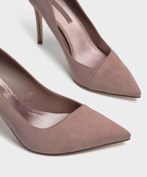 CHARLES & KEITH(チャールズ & キース)の「アシンメトリートップラインスティレット / ASYMMETRICAL TOPLINE STILETTOS(パンプス・レディース・ブラック/レッド/アイボリー・22cm/22.5cm/23cm/23.5cm/24.5cm/25cm/25.5cm/26.5cm)」の13枚目の写真