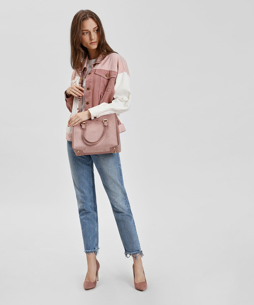 CHARLES & KEITH(チャールズ & キース)の「アシンメトリートップラインスティレット / ASYMMETRICAL TOPLINE STILETTOS(パンプス・レディース・ブラック/レッド/アイボリー・22cm/22.5cm/23cm/23.5cm/24.5cm/25cm/25.5cm/26.5cm)」の14枚目の写真