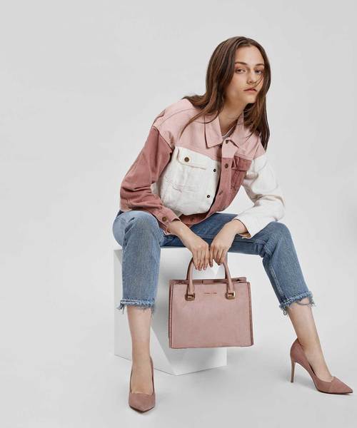 CHARLES & KEITH(チャールズ & キース)の「アシンメトリートップラインスティレット / ASYMMETRICAL TOPLINE STILETTOS(パンプス・レディース・ブラック/レッド/アイボリー・22cm/22.5cm/23cm/23.5cm/24.5cm/25cm/25.5cm/26.5cm)」の15枚目の写真