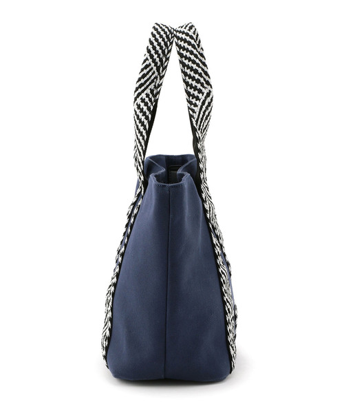 Petit Honfleur（プチオンフルール）の「◇カタログ掲載◇キャンバス編み手トートバッグ（トートバッグ・レディース・ネイビー/アイボリー・フリー）」の9枚目の写真