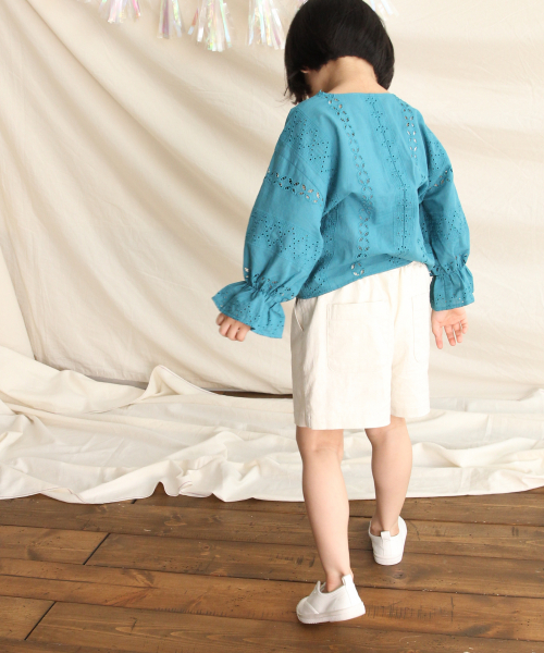 LOWRYS FARM（ローリーズファーム）の「フレンチリネンショートパンツ　831437（その他パンツ・キッズ・オフホワイト/ブラック/ブラウン/ブルー・100/110/120）」の13枚目の写真