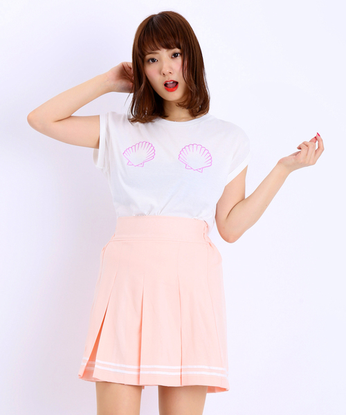 WEGO（ウィゴー）の「WEGO/モチーフTシャツ（Tシャツ/カットソー・レディース・ホワイト/ホワイト系その他/ライトパープル/ライトイエロー・FREE）」の2枚目の写真