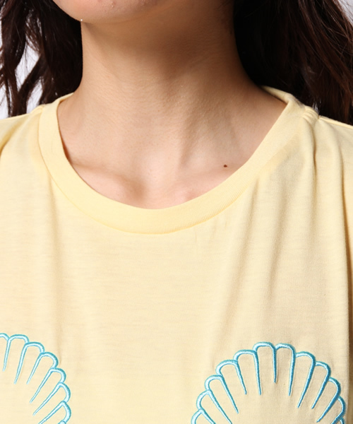 WEGO（ウィゴー）の「WEGO/モチーフTシャツ（Tシャツ/カットソー・レディース・ホワイト/ホワイト系その他/ライトパープル/ライトイエロー・FREE）」の8枚目の写真