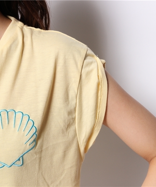 WEGO（ウィゴー）の「WEGO/モチーフTシャツ（Tシャツ/カットソー・レディース・ホワイト/ホワイト系その他/ライトパープル/ライトイエロー・FREE）」の7枚目の写真