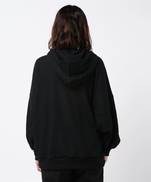 STYLEBLOCK(スタイルブロック)の「起毛リブフーディビッグシルエットプルオーバー(パーカー・レディース・ブラック/アイボリー/ラベンダー/キャメル・M)」の6枚目の写真