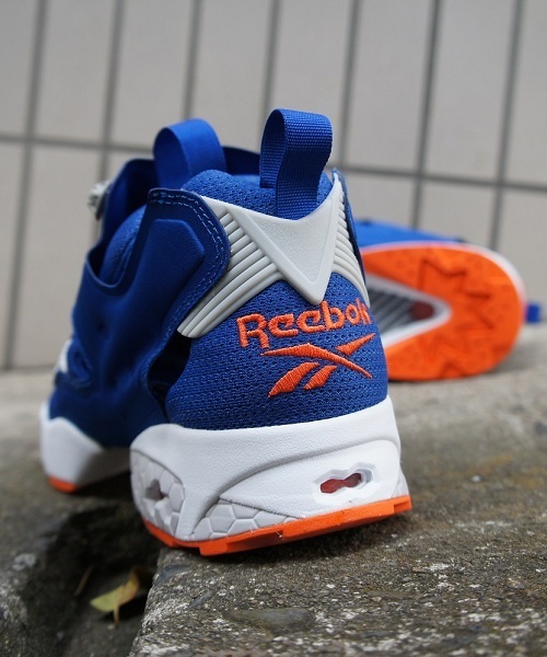 Reebok(リーボック)の「Reebok INSTA PUMPFURY M42231(スニーカー・レディース・ブルー・26cm/23cm/24.5cm/28cm/27cm/24cm/29cm/26.5cm/27.5cm/28.5cm/23.5cm)」の2枚目の写真