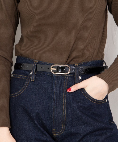 WEGO（ウィゴー）の「WEGO/型押しバックル細ベルト（ベルト・レディース・ベージュ/グリーン/ブラック/キャメル/ピンク・FREE）」の2枚目の写真