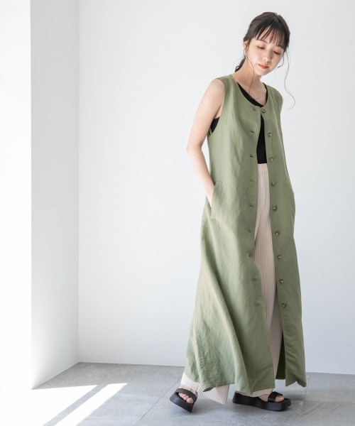 LOWRYS FARM（ローリーズファーム）の「マエボタンワンピベスト　877206（ワンピース・レディース・アイボリー/ブラック/カーキ/ブラウン・FREE）」の4枚目の写真