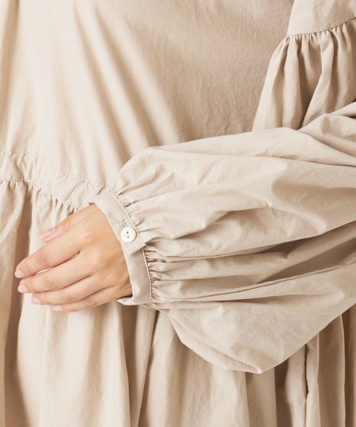 PUAL CE CIN（ピュアルセシン）の「【Du noir】後ろリボンワンピース（ワンピース・レディース・ブラック/ベージュ・FREE）」の4枚目の写真