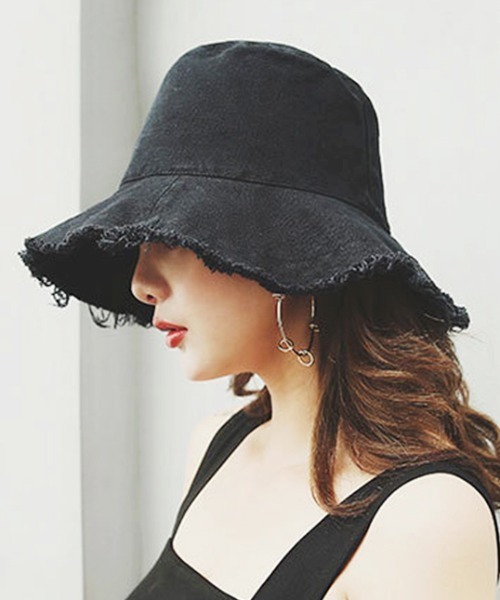 MAISON BREEZE（メゾンブリーズ）の「【MAISON BREEZE】リラックスコットンフリンジバケットHAT/UV対策（ハット・レディース・ブラック/ナチュラル/ネイビー/イエロー・FREE）」の2枚目の写真