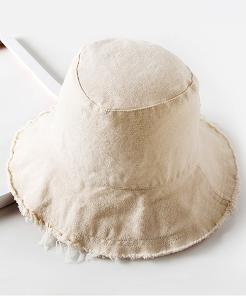 MAISON BREEZE（メゾンブリーズ）の「【MAISON BREEZE】リラックスコットンフリンジバケットHAT/UV対策（ハット・レディース・ブラック/ナチュラル/ネイビー/イエロー・FREE）」の7枚目の写真