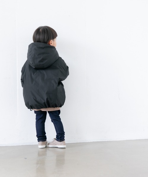 LOWRYS FARM（ローリーズファーム）の「ナカワタフードブルゾン　882123（ブルゾン・キッズ・ブラック/ブラウン・MEDIUM/LARGE/X-LARGE）」の4枚目の写真