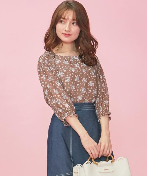 Feroux(フェルゥ)の「【前後着用可】Mistyマーガレット ブラウス(シャツ/ブラウス・レディース・黄土色系3/ベージュ系3・2)」の2枚目の写真