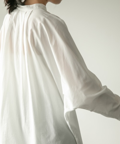 LOWRYS FARM（ローリーズファーム）の「バンドカラードルマンシャツ　893660（シャツ/ブラウス・レディース・ホワイト/ブラック/ブルー/イエロー・FREE）」の11枚目の写真