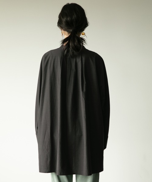 LOWRYS FARM（ローリーズファーム）の「バンドカラードルマンシャツ　893660（シャツ/ブラウス・レディース・ホワイト/ブラック/ブルー/イエロー・FREE）」の15枚目の写真