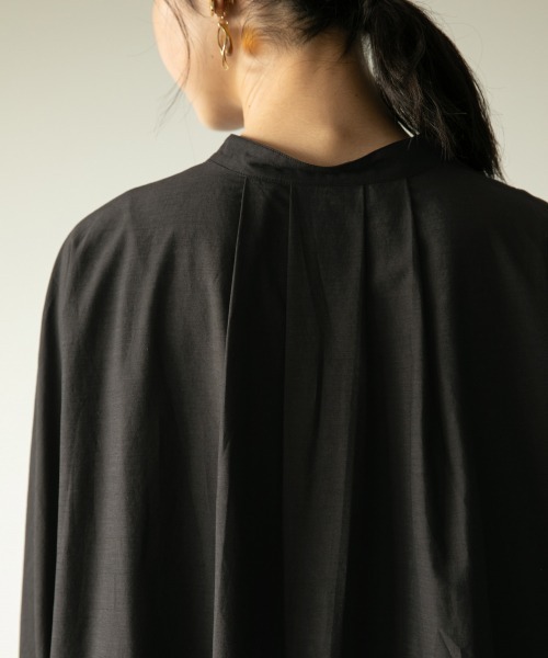 LOWRYS FARM（ローリーズファーム）の「バンドカラードルマンシャツ　893660（シャツ/ブラウス・レディース・ホワイト/ブラック/ブルー/イエロー・FREE）」の12枚目の写真