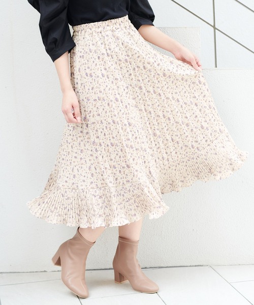 one after another NICE CLAUP（ワンアフターアナザーナイスクラップ）の「プリーツ切り替えフレアスカート（スカート・レディース・ブラック/モカ/ベージュ/ベージュ系その他/ダークオレンジ・FREE）」の4枚目の写真