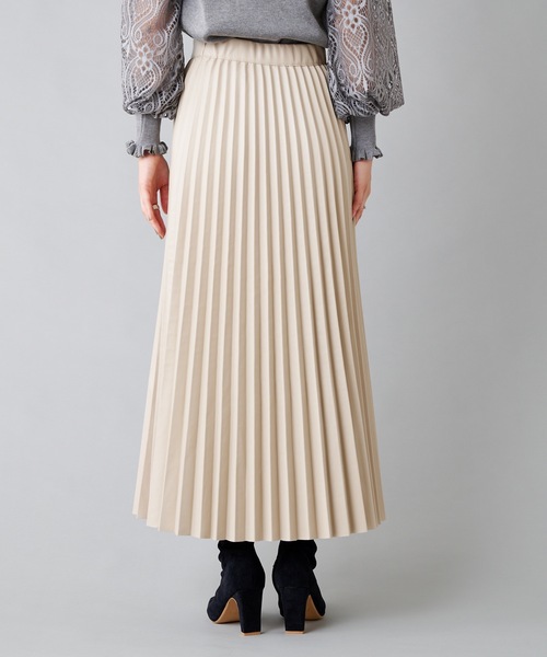 prose verse（プロズヴェール）の「エコレザープリーツロングスカート（スカート・レディース・アイボリー/グレイッシュベージュ/ダークブラウン/ブラック・ﾌﾘ-）」の10枚目の写真