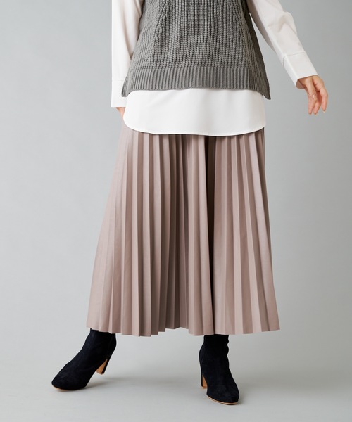 prose verse（プロズヴェール）の「エコレザープリーツロングスカート（スカート・レディース・アイボリー/グレイッシュベージュ/ダークブラウン/ブラック・ﾌﾘ-）」の22枚目の写真