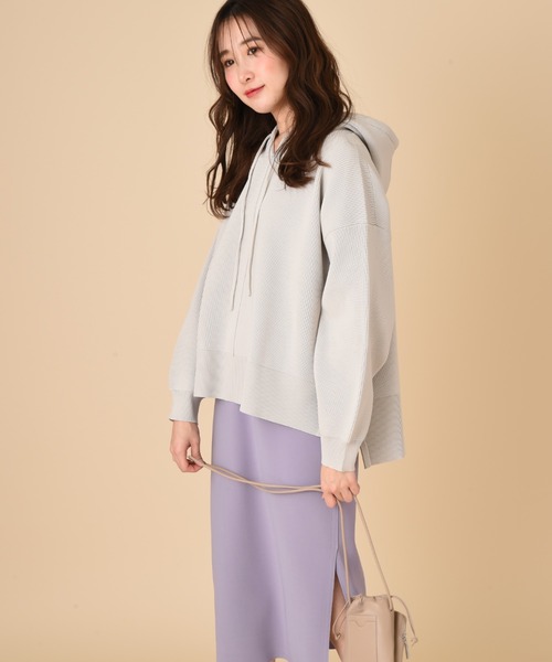 INTERPLANET（インタープラネット）の「【ＷＥＢ限定】編地切替フード付プルオーバー（ニット/セーター・レディース・パープル/ブラック/グレイッシュベージュ・FREE）」の8枚目の写真