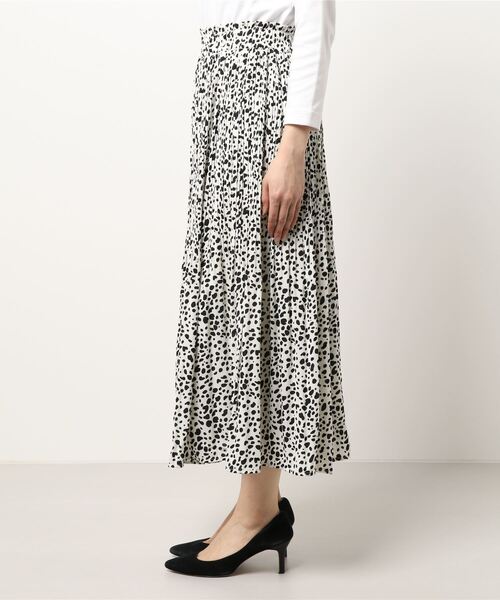 CHARM BERRY TIC（チャームベリーチック）の「ダルメシアン　ウエストフリル　ケシプリーツスカート（スカート・レディース・ブラック/オフホワイト・M）」の8枚目の写真