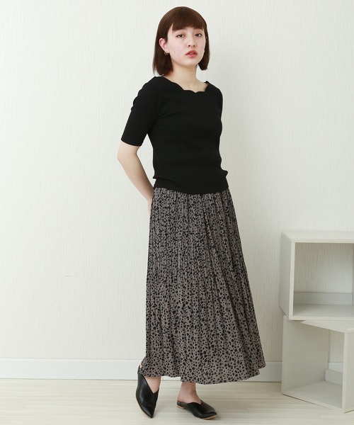 CHARM BERRY TIC（チャームベリーチック）の「ダルメシアン　ウエストフリル　ケシプリーツスカート（スカート・レディース・ブラック/オフホワイト・M）」の12枚目の写真