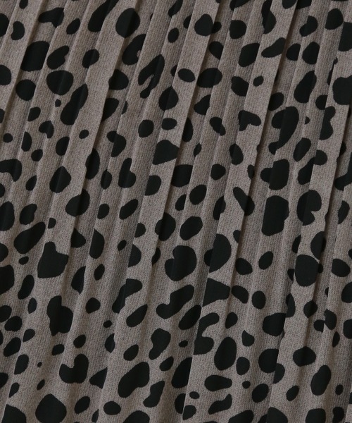 CHARM BERRY TIC（チャームベリーチック）の「ダルメシアン　ウエストフリル　ケシプリーツスカート（スカート・レディース・ブラック/オフホワイト・M）」の4枚目の写真