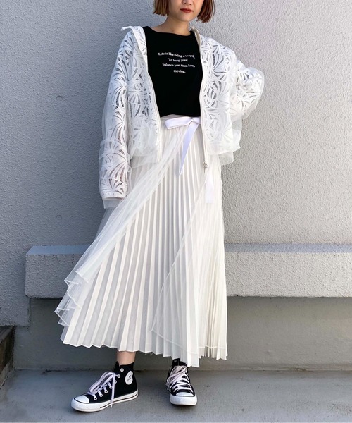 LUGIVA(ルギヴァ)の「布帛切替ロングTシャツ(Tシャツ/カットソー・レディース・チャコールグレー/ブラック/オフホワイト・M)」の11枚目の写真