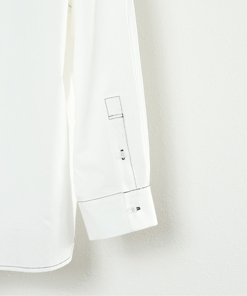 SHEER flow（シアーフロウ）の「【インフルエンサーMARIKA プロデュースアイテム】ステッチオーバーサイズシャツ（シャツ/ブラウス・レディース・オフホワイト・FREE）」の19枚目の写真