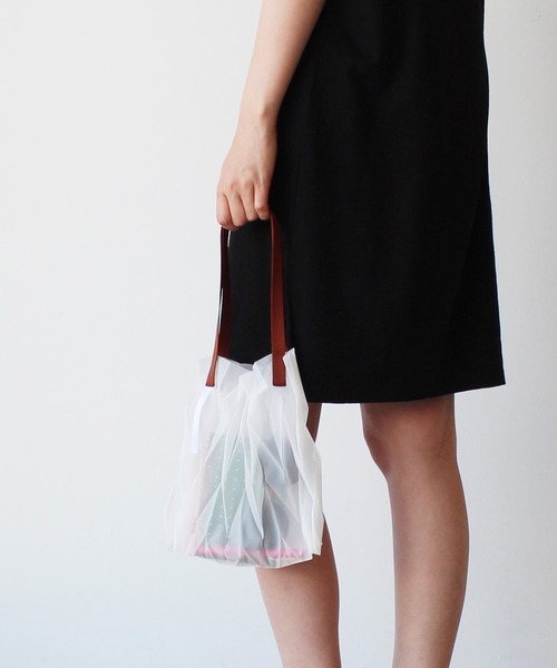 GLOBAL FORME CONCRETE（グローバルフォルムコンクリート）の「【zero】Pleats bag small