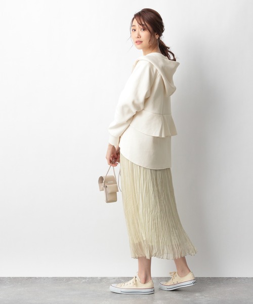 GLOBAL WORK（グローバルワーク）の「ハンサム美人フリルZIPパーカー【EASY DRY】/933940（パーカー・レディース・ホワイト/アイボリー/ブラック・MEDIUM/LARGE）」の5枚目の写真