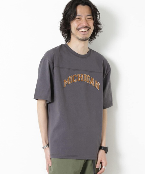 URBAN RESEARCH Sonny Label（アーバンリサーチサニーレーベル）の「カレッジロゴ刺繍Tシャツ（Tシャツ/カットソー・メンズ・グレー/その他1/チャコールグレー・MEDIUM/LARGE）」の6枚目の写真