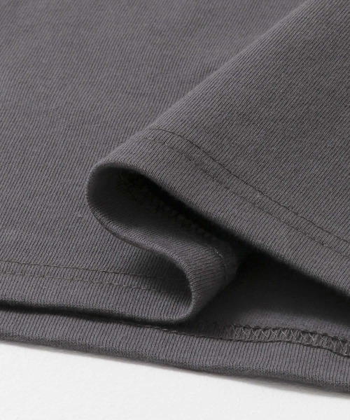 URBAN RESEARCH Sonny Label（アーバンリサーチサニーレーベル）の「カレッジロゴ刺繍Tシャツ（Tシャツ/カットソー・メンズ・グレー/その他1/チャコールグレー・MEDIUM/LARGE）」の21枚目の写真