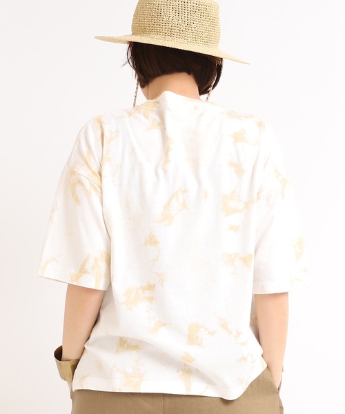 RNA-N（アールエヌエーエヌ）の「M1638 21/-リサイクルフラワーTシャツ（Tシャツ/カットソー・レディース・ベージュ/グレー/オフホワイト・MEDIUM）」の4枚目の写真