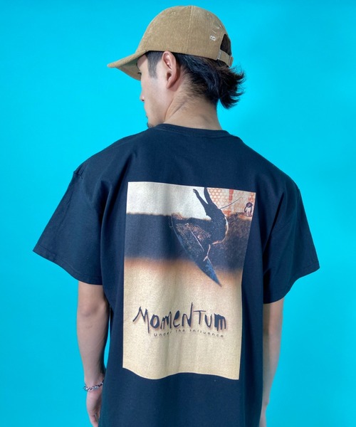 ムラサキスポーツ(ムラサキスポーツ)の「【ムラサキスポーツ限定】テイラースティールサーフムービー ’’MOMENTUM’’ 半袖Tシャツ 0100982100053(Tシャツ/カットソー・メンズ・ホワイト/ブラック・XL/M/L)」の19枚目の写真