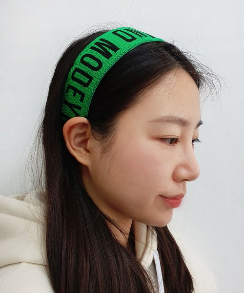CEMONEMO（セモネモ）の「POPデザイン ワイドカチューシャ（カチューシャ・レディース・ブラック/ベージュ/パープル/グリーン・FREE）」の4枚目の写真
