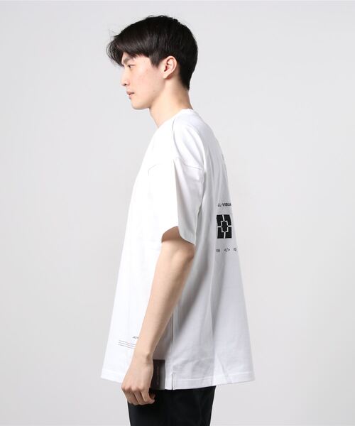 A4A（エーフォーエー）の「A4A エーフォーエー/FLOWER フラワーショートスリーブTシャツ（Tシャツ/カットソー・メンズ・ホワイト/ブラック・FREE）」の3枚目の写真