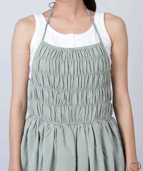 mikke（ミッケ）の「レトロチェック２WAYシャーリングキャミワンピース（ワンピース・レディース・ブラック/ブラウン/グリーン・FREE）」の20枚目の写真