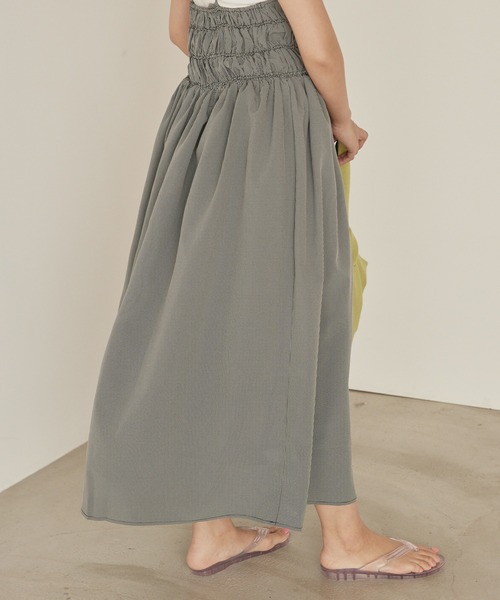 mikke（ミッケ）の「レトロチェック２WAYシャーリングキャミワンピース（ワンピース・レディース・ブラック/ブラウン/グリーン・FREE）」の7枚目の写真