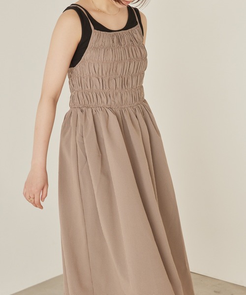 mikke（ミッケ）の「レトロチェック２WAYシャーリングキャミワンピース（ワンピース・レディース・ブラック/ブラウン/グリーン・FREE）」の16枚目の写真