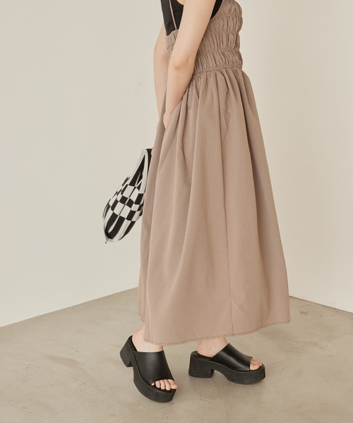 mikke（ミッケ）の「レトロチェック２WAYシャーリングキャミワンピース（ワンピース・レディース・ブラック/ブラウン/グリーン・FREE）」の18枚目の写真