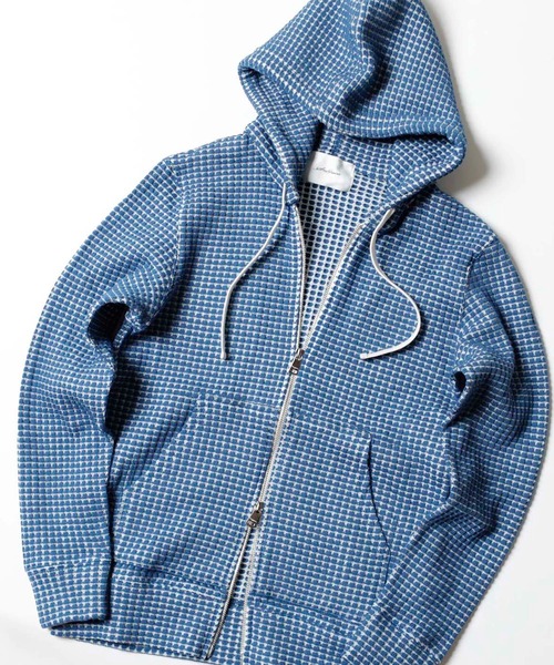 MEN'S BIGI（メンズビギ）の「＜SEA GREEN＞ビッグワッフルパーカー（パーカー・メンズ・ブルー/ベージュ/ホワイト/ブラック・02）」の4枚目の写真