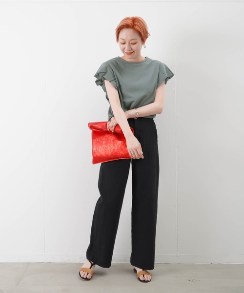 malla（マーラ）の「malla マーラ タックスリーブT（Tシャツ/カットソー・レディース・チャコールグレー/カーキ/ライトベージュ・FREE）」の16枚目の写真