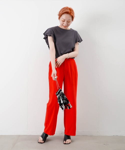 malla（マーラ）の「malla マーラ タックスリーブT（Tシャツ/カットソー・レディース・チャコールグレー/カーキ/ライトベージュ・FREE）」の6枚目の写真